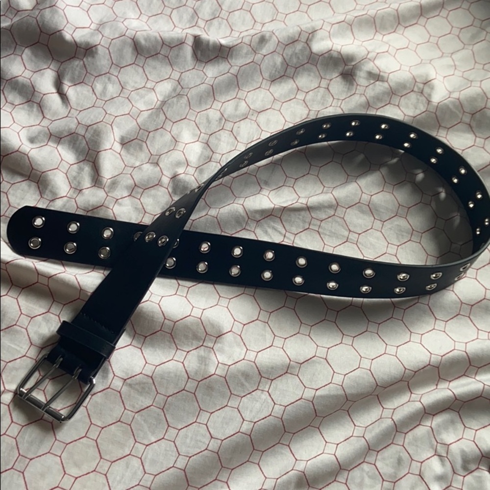 Brandy Melville Grommet Belt